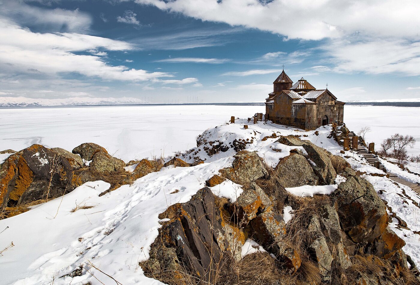 Lake Sevan как Armenia overnight extension